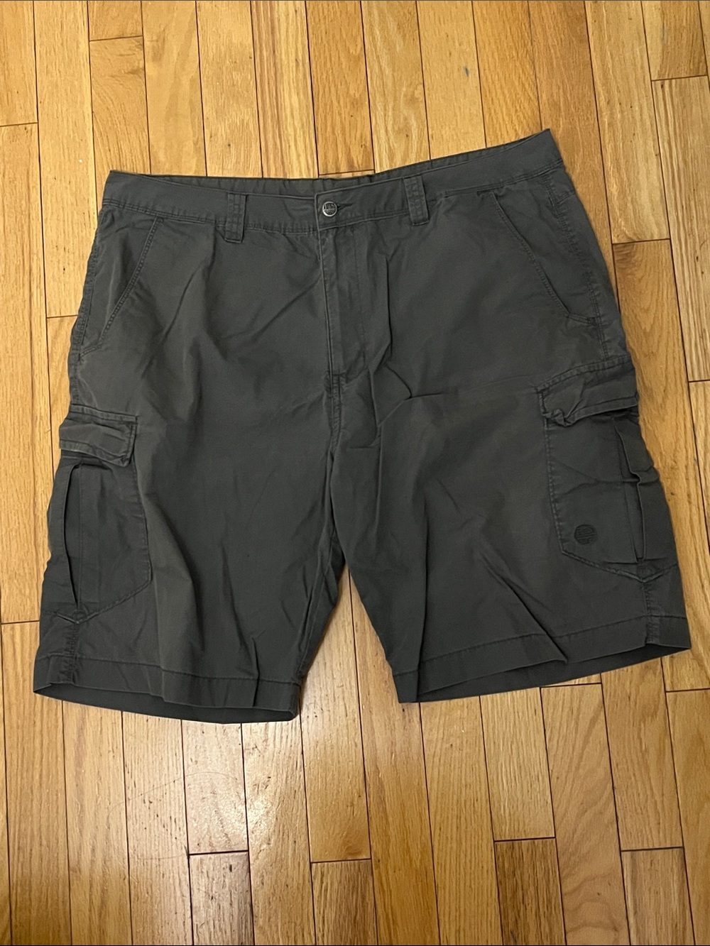 Field & Stream Charcoal Gray Cargo Shorts